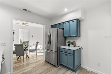 This fully renovated 2 bedroom, 2 bathroom home lives larger - photo 12