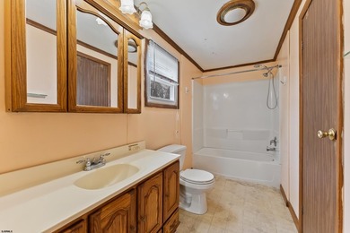 ***EHT NEW LISTING ALERT***3 BED 2 BATH RANCHER***FULL - photo 3