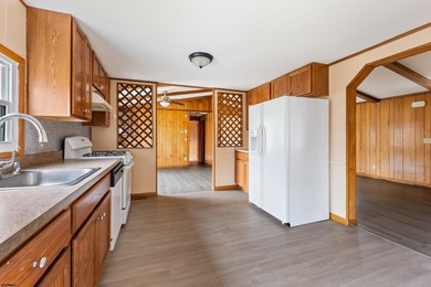 ***EHT NEW LISTING ALERT***3 BED 2 BATH RANCHER***FULL - photo 7