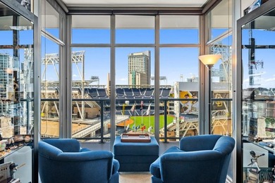 The Ultimate *FAN CAVE* with Breathtaking 11th-Floor Views Over - photo 1