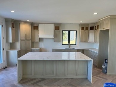 **To Be Built** Home listed is the beautiful 4 bedroom Arlington - photo 6