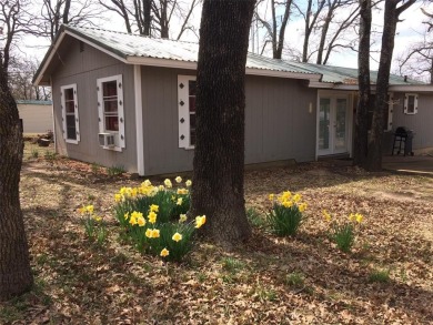 Lake Home For Sale in Gordonville, Texas