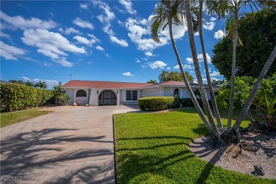 Caloosahatchee River Home For Sale in Cape Coral Florida