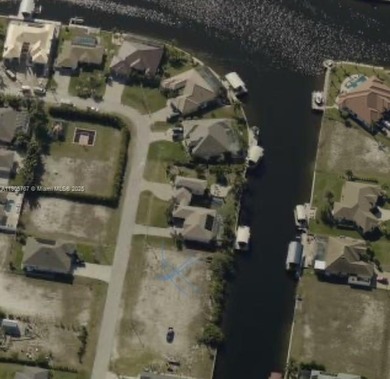 Cape Coral Lakes Area Lot For Sale in Cape Coral Florida