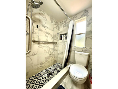 Dream 3-bedroom/2-bathroom lakefront home, Located on the - photo 15