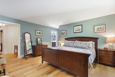Set on a beautiful tree-lined street in Alden's Walk, this - photo 20