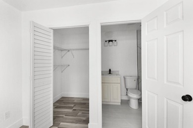 Fully renovated 3-bedroom, 2-bath home featuring a desirable - photo 21