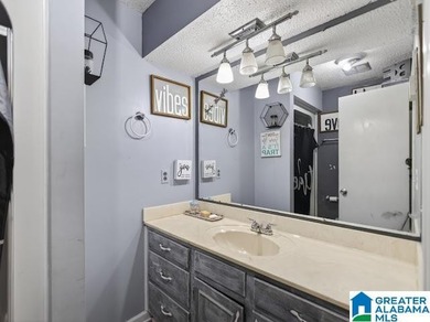 This beautiful 4 bedroom, 2 bath home sits on 1 +/- Acre - photo 26