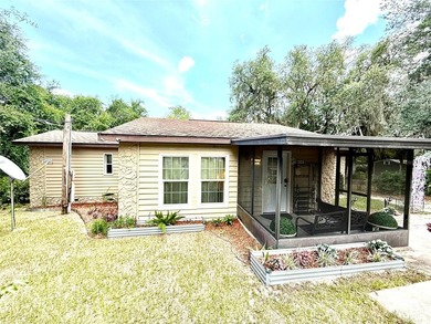 Dream 3-bedroom/2-bathroom lakefront home, Located on the - photo 27