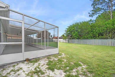 Fully renovated 3-bedroom, 2-bath home featuring a desirable - photo 34