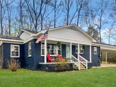 Pickwick Lake Home For Sale in Iuka Mississippi