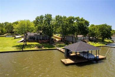 Cedar Creek Lake Home For Sale in Mabank Texas