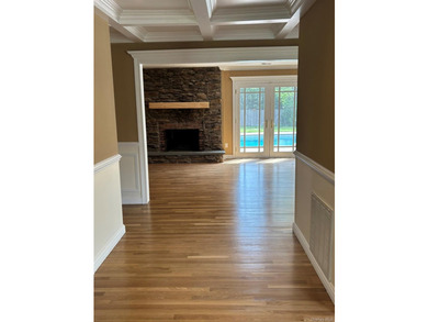 gorgeous renovated sprawling ranch,in desirable timber ridge - photo 3