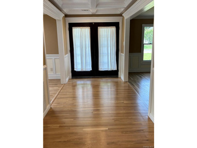 gorgeous renovated sprawling ranch,in desirable timber ridge - photo 4