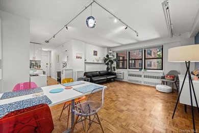 Beautifully Renovated Studio With Great Space, & Open View at an - photo 3