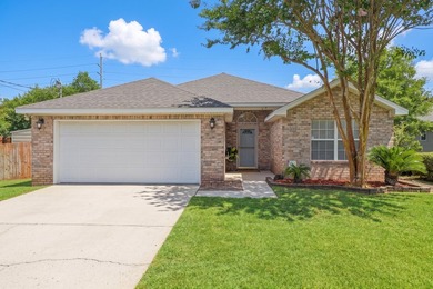 Move-in ready and just minutes from Hurlburt Field! Welcome to - photo 4