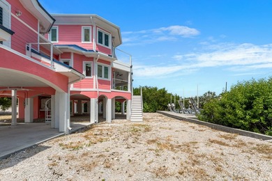 Welcome to Pink Sands, a Glenn Gray-designed waterfront retreat - photo 12