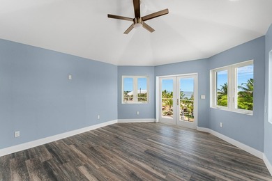 Welcome to Pink Sands, a Glenn Gray-designed waterfront retreat - photo 27
