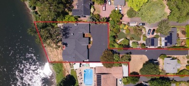 Lake Home For Sale in Grants Pass, Oregon