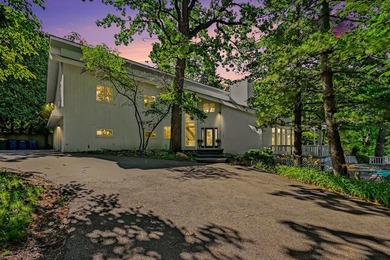 Additional listing photo 1
