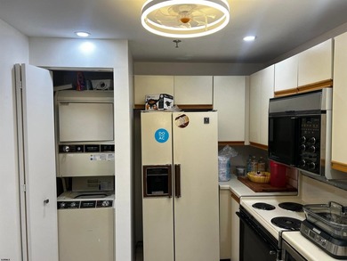 Oceanfront Studio Ocean Club 1 & Atlantic City Spacious 623 sq - photo 3