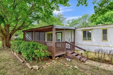 Lake Texoma Home For Sale in Pottsboro Texas