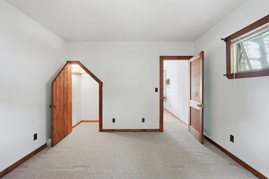OFFER DEADLINE MONDAY 5PM. WATERFRONT RETREAT ON STILES - photo 19