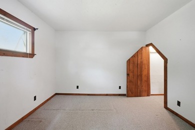 OFFER DEADLINE MONDAY 5PM. WATERFRONT RETREAT ON STILES - photo 21