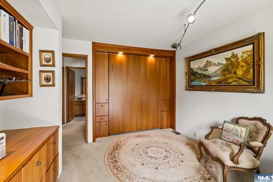 This is a home you feel the moment you enter, architecturally - photo 22