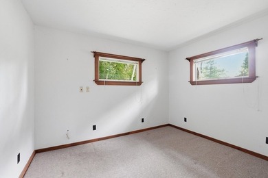 OFFER DEADLINE MONDAY 5PM. WATERFRONT RETREAT ON STILES - photo 23