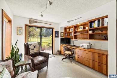 This is a home you feel the moment you enter, architecturally - photo 23