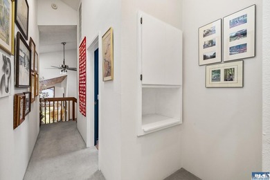 This is a home you feel the moment you enter, architecturally - photo 25