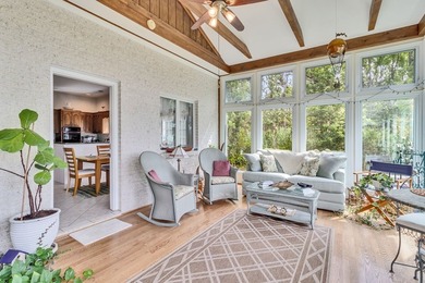 Waterfront living awaits in White Stone on more than 4 private - photo 31