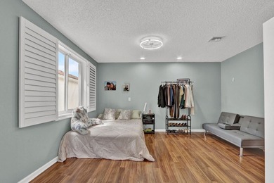 Beautiful two-story home located in the desirable Classics at - photo 39