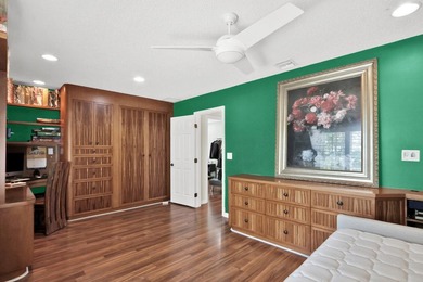Beautiful two-story home located in the desirable Classics at - photo 44