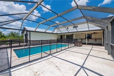 Custom built 5 bedroom, 4 bathroom, 2 car garage home with - photo 46