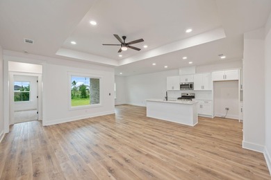 Beautiful new construction 3-bedroom, 2-bath home located in the - photo 4