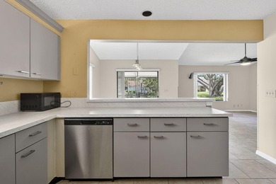 Welcome to this beautifully maintained 2-bedroom, 2-bath - photo 15