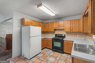 Looking for a home you can make your own? This split-foyer home - photo 17