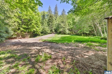 Thoughtfully stewarded under a conservation easement with North - photo 21