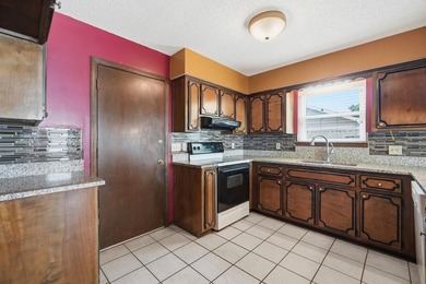 NEW ROOF PRIOR TO CLOSING! Offering 1,896 square feet, two - photo 9