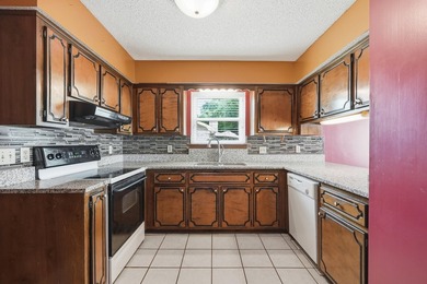 NEW ROOF PRIOR TO CLOSING! Offering 1,896 square feet, two - photo 10
