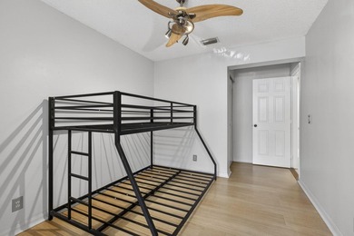 Welcome to this beautifully maintained 2-bedroom, 2-bath - photo 30