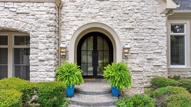 Timeless design and exceptional craftsmanship define this - photo 5