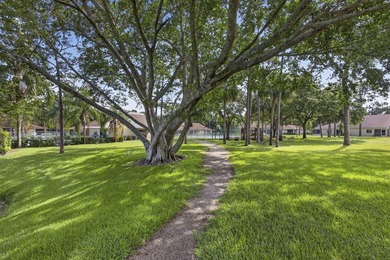 Welcome to this beautifully maintained 2-bedroom, 2-bath - photo 46