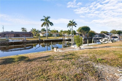 LOCATION, LOCATION, LOCATION! Large furnished Gulf Access pool - photo 6