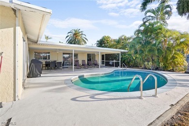 LOCATION, LOCATION, LOCATION! Large furnished Gulf Access pool - photo 7
