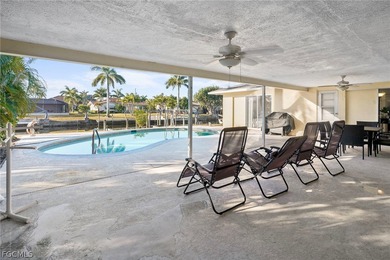 LOCATION, LOCATION, LOCATION! Large furnished Gulf Access pool - photo 9