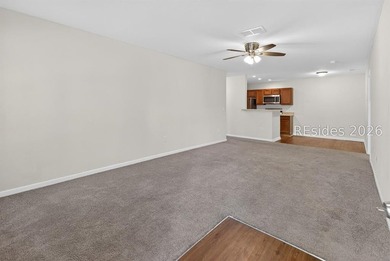 PLANTATION POINT IN BLUFFTON! Located in a sought-after - photo 6
