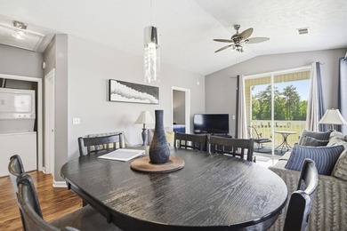Welcome to this beautifully maintained unit in River Oaks - photo 11